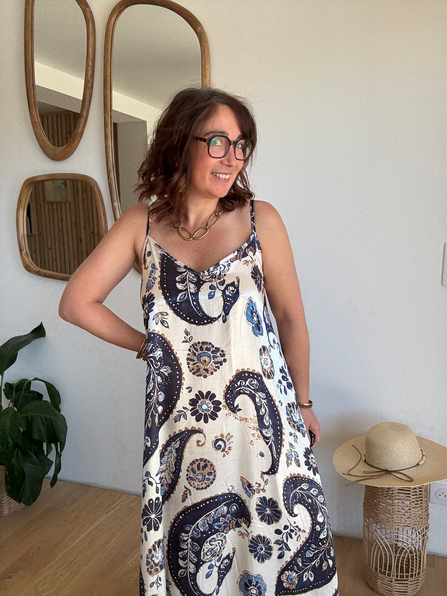 Robe longue marine satinée