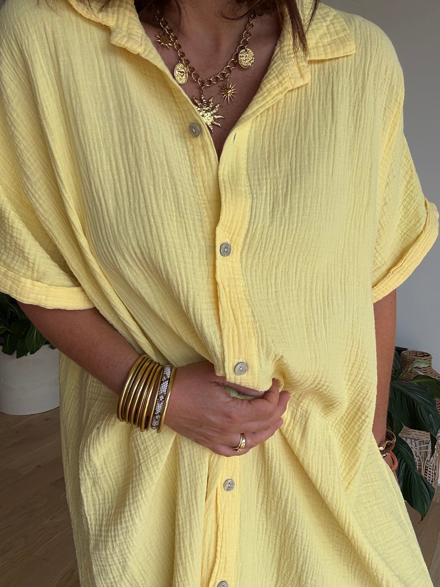 Robe chemise gaze de coton jaune