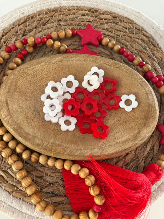 Fleurs interchangeables rouge et blanc(sans créoles )
