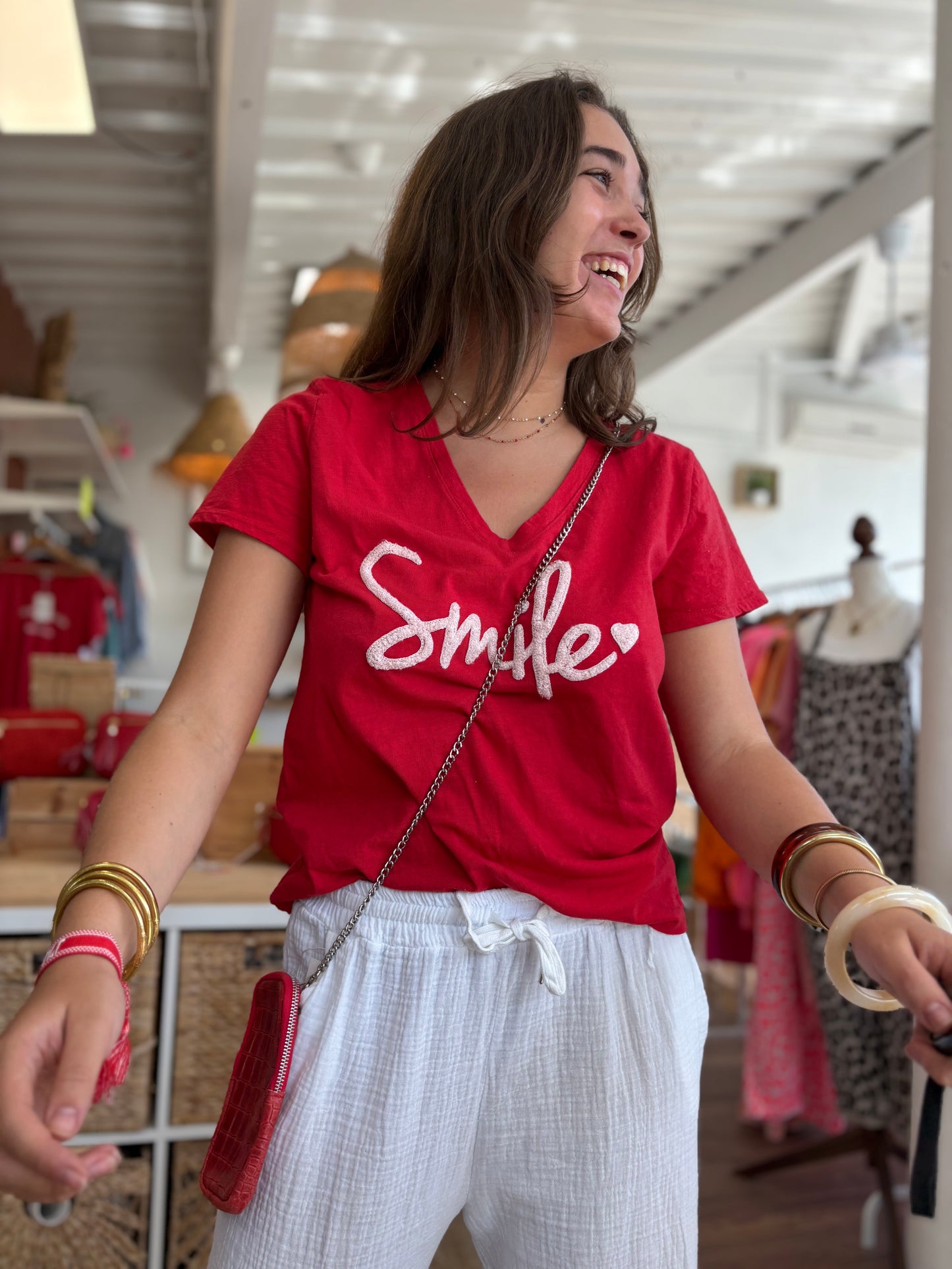 Tee shirt smile