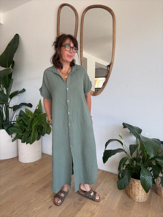 Robe chemise en gaze de coton kaki