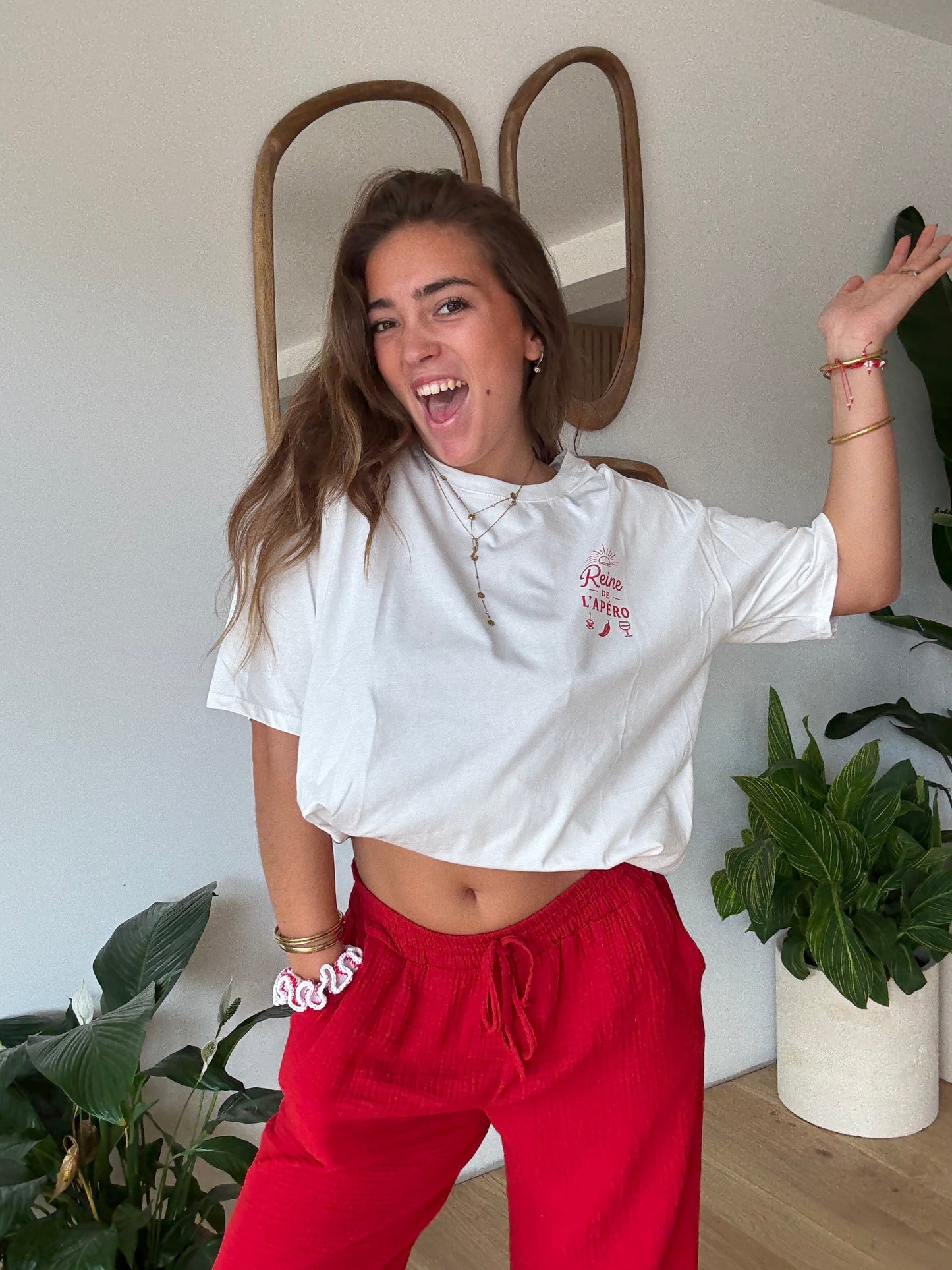 Tee shirt REINE DE L’APÉRO 🥂🤍❤️exclusivement chez Kotxela