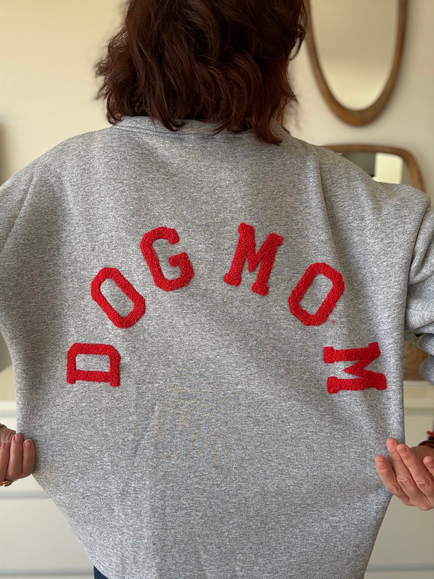 Sweat DOG MOM gris rouge