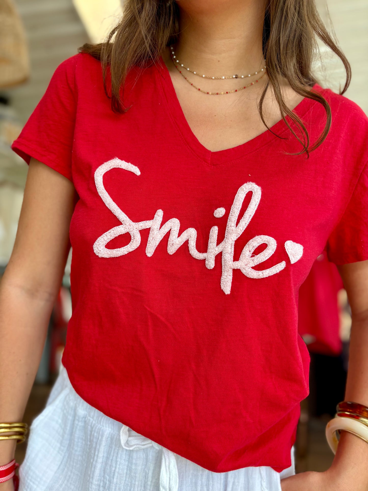 Tee shirt smile