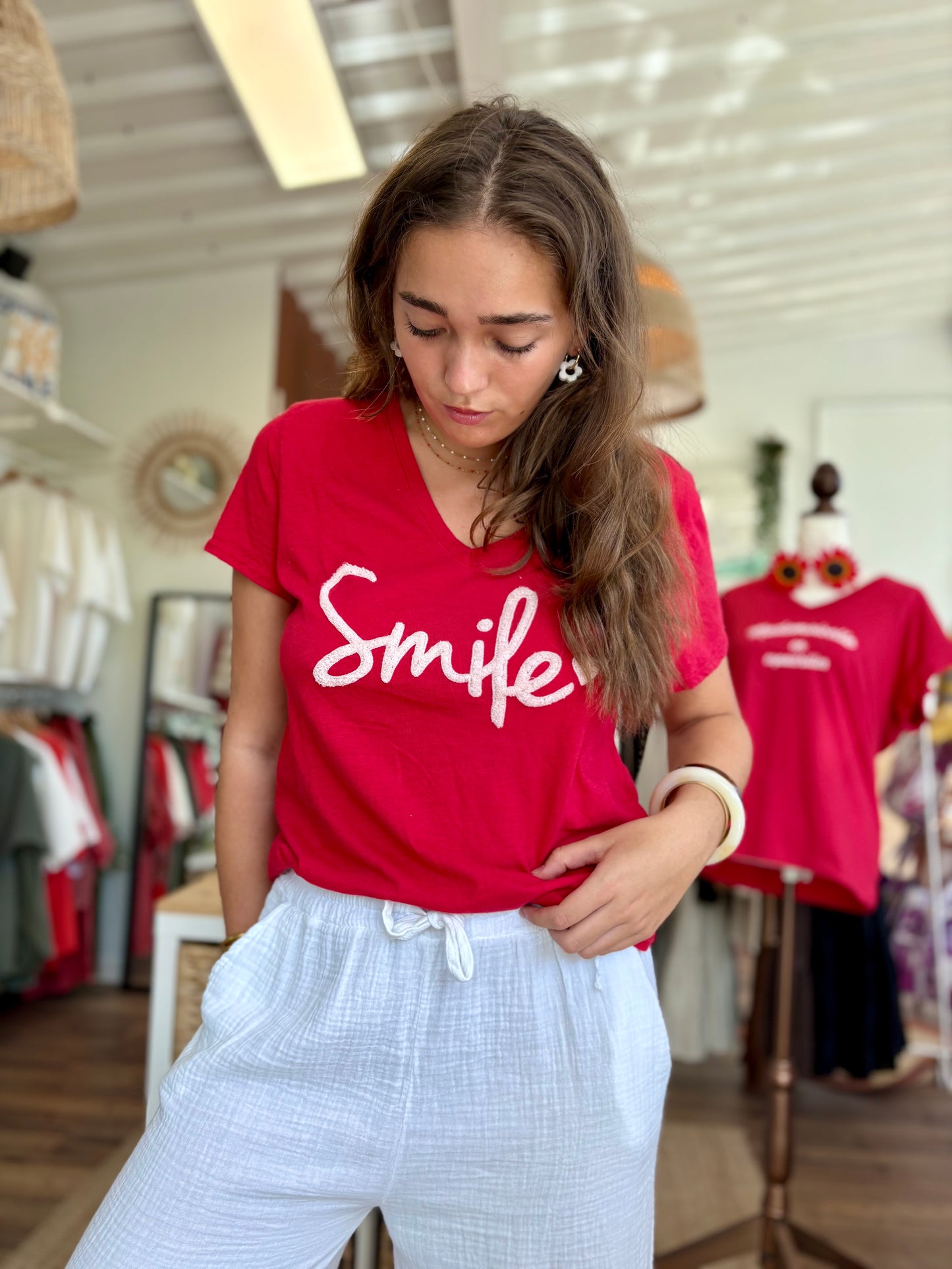 Tee shirt smile