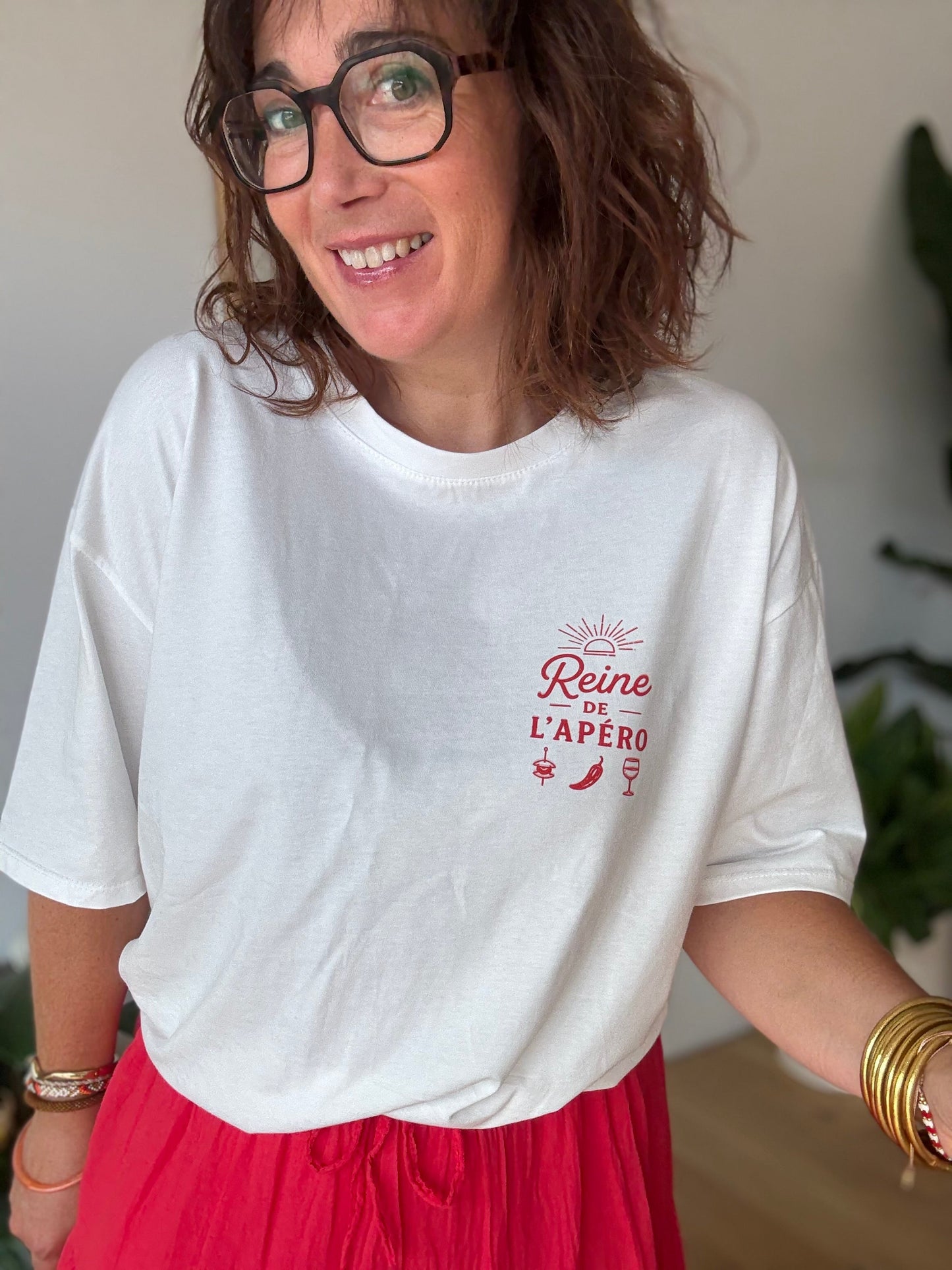 Tee shirt REINE DE L’APÉRO 🥂🤍❤️exclusivement chez Kotxela