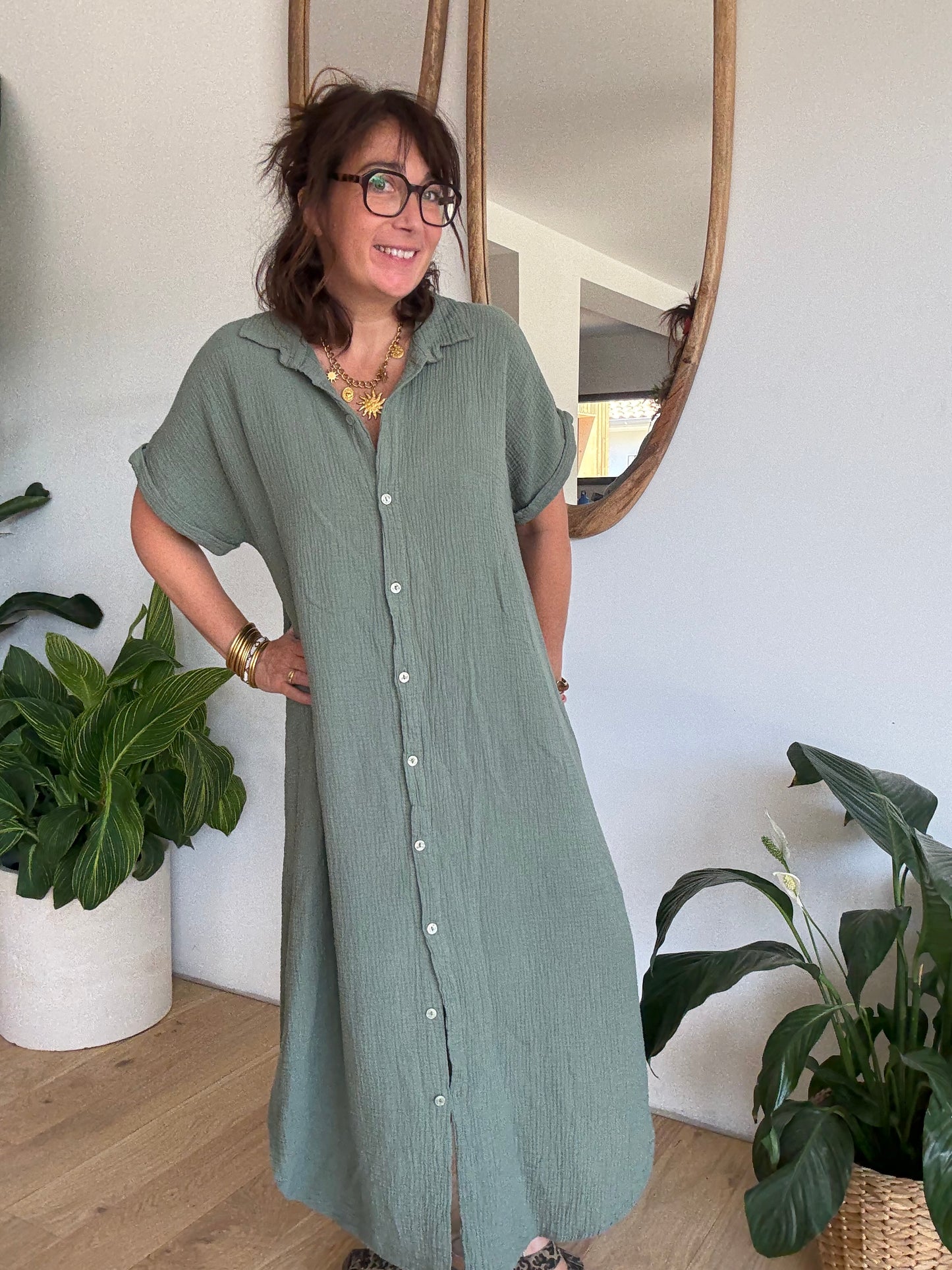 Robe chemise en gaze de coton kaki