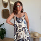 Robe longue marine satinée