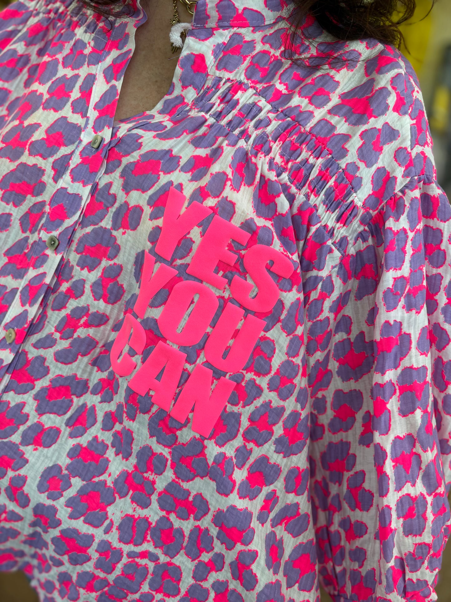 CHEMISIER LEOPARD – “Yes You Can” – Rose/Fuchsia